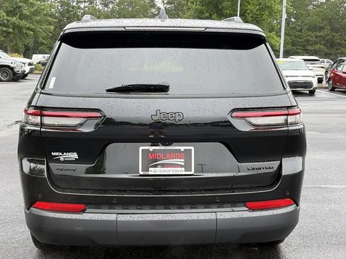 Used 2025 Jeep Grand Cherokee L Limited w/ Black Appearance Package AWD/4WD image 5