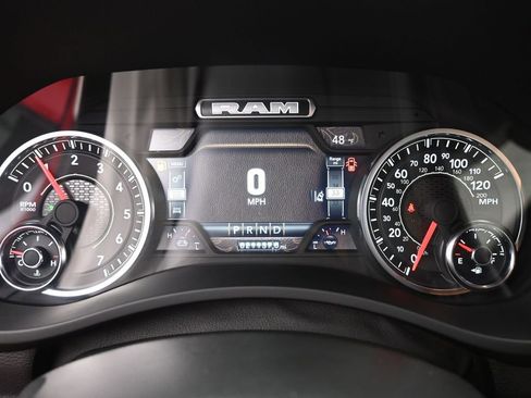 Used 2024 RAM 2500 Big Horn w/ Safety Group image 36