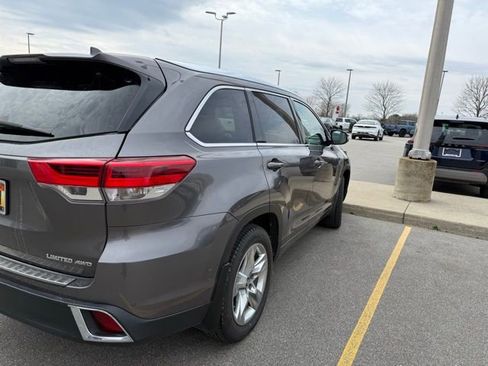 Used 2018 Toyota Highlander Limited image 5