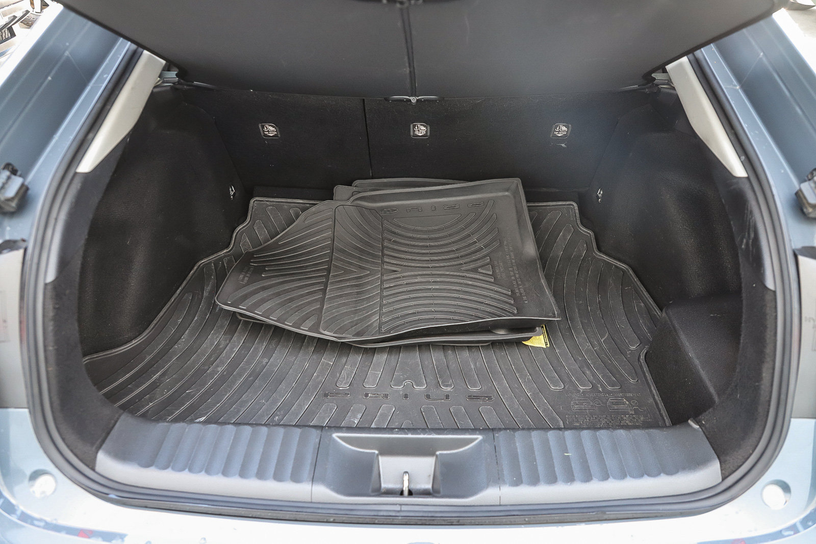Certified 2024 Toyota Prius LE FWD image 25