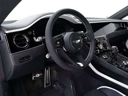 Used 2025 Bentley Continental GT Speed image 14