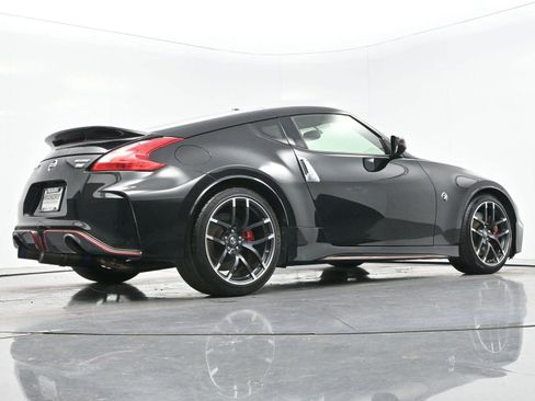 Used 2017 Nissan 370Z NISMO image 45