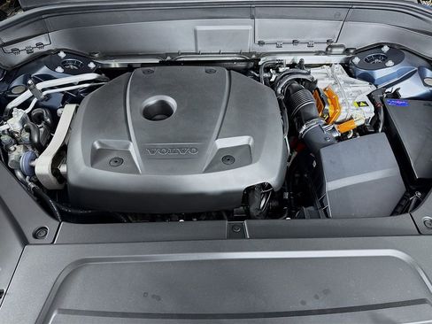 New 2026 Volvo XC90 T8 Ultra w/ Protection Package Premier image 32