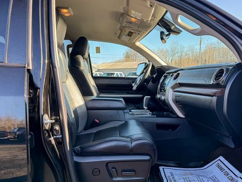 Used 2020 Toyota Tundra Limited w/ Limited Premium Package image 9