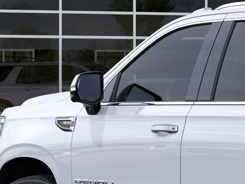 New 2026 GMC Yukon XL Denali w/ Sun & Power Step Package AWD/4WD image 39