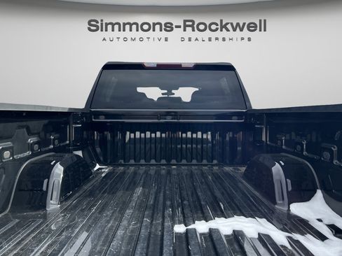 Used 2022 Chevrolet Silverado 1500 LT image 9