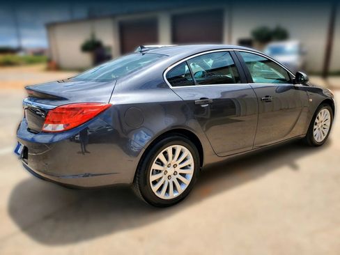 Used 2011 Buick Regal CXL FWD image 16