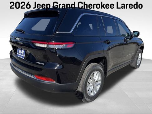 New 2026 Jeep Grand Cherokee Laredo image 3
