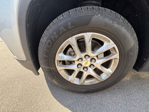 Used 2020 Chevrolet Traverse LT FWD image 6