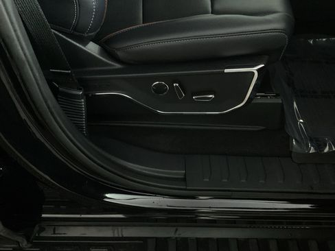 Used 2023 Ford F150 Lariat w/ Equipment Group 502A High image 9