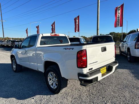 Used 2022 Chevrolet Colorado LT w/ Fleet Safety Package image 19