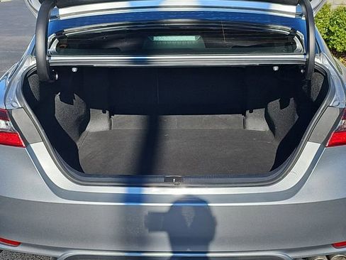 Used 2022 Toyota Camry SE image 12