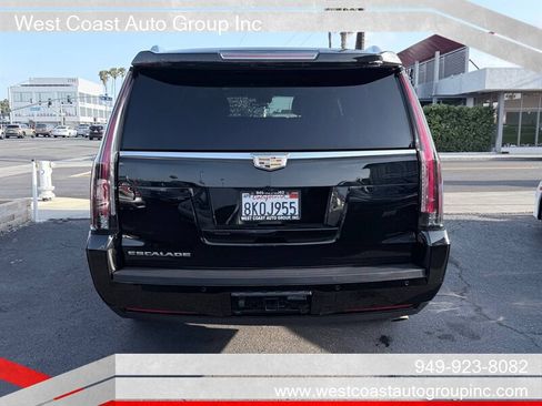 Used 2018 Cadillac Escalade ESV Luxury RWD image 5