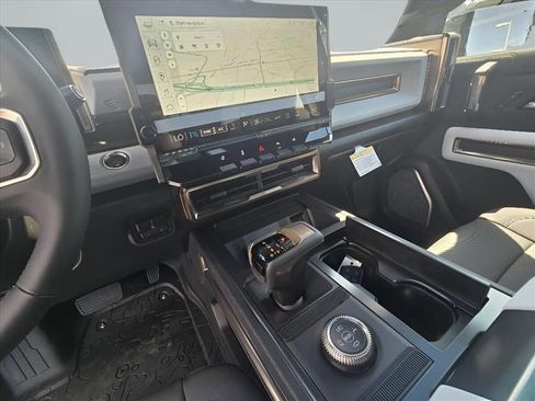 New 2025 GMC Hummer EV 2X image 8