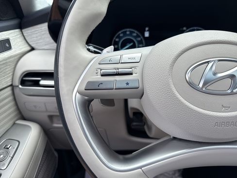 Certified 2025 Hyundai Palisade Calligraphy AWD/4WD image 18