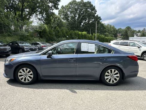 Used 2016 Subaru Legacy 2.5i Premium AWD/4WD image 2
