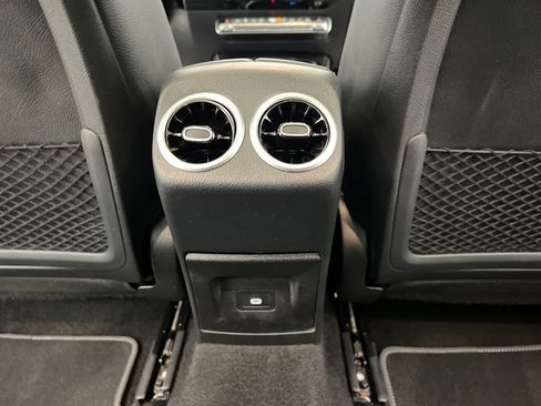 Used 2025 Mercedes-Benz CLA 250 4MATIC image 26