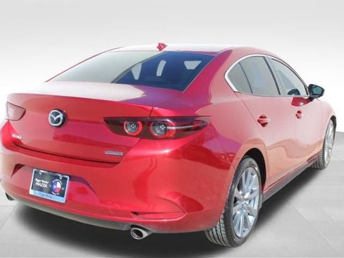 Used 2019 MAZDA MAZDA3 Sedan w/ Premium Package image 8