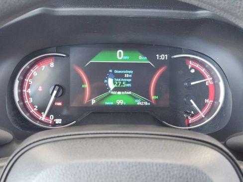 Used 2025 Toyota RAV4 XLE FWD image 5