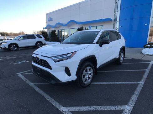 Used 2023 Toyota RAV4 LE image 3