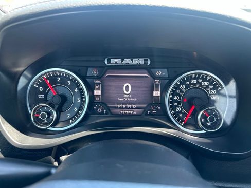 Used 2020 RAM 1500 Laramie AWD/4WD image 2