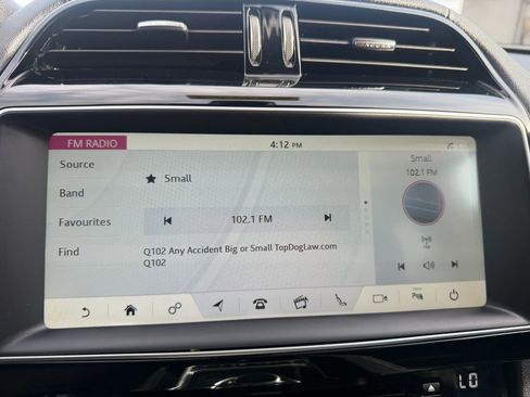 Used 2017 Jaguar F-PACE R-Sport image 16