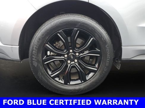 Certified 2022 Ford Edge SE w/ Black Appearance Package image 5