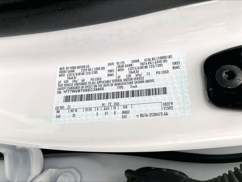 Used 2025 Ford F250 XLT image 33