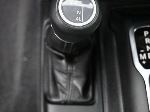 Used 2023 Jeep Wrangler Unlimited Sahara AWD/4WD image 29