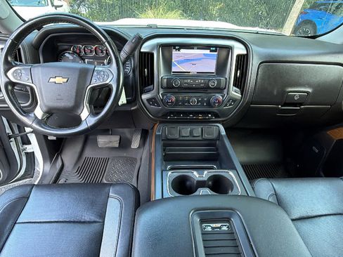 Used 2019 Chevrolet Silverado 2500 LTZ w/ Duramax Plus Package AWD/4WD image 18