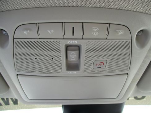 Used 2020 Nissan Rogue SL w/ Premium Package AWD/4WD image 29
