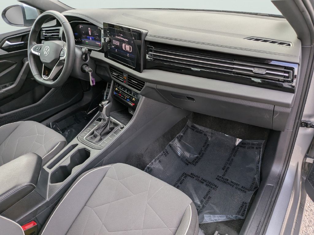 Used 2026 Volkswagen Jetta Sport FWD image 18