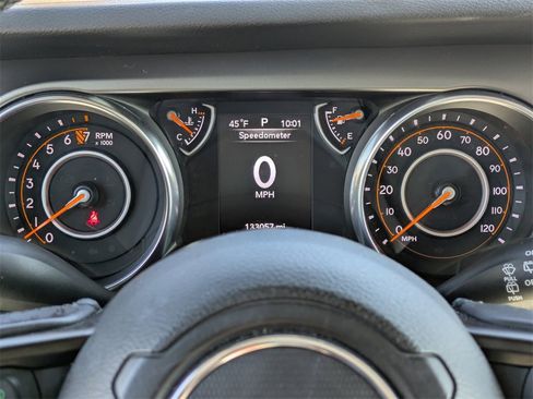 Used 2018 Jeep Wrangler Unlimited Sport S image 31