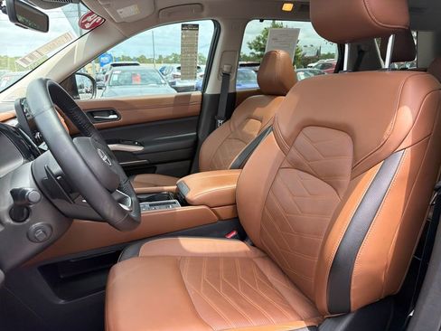 Used 2024 Nissan Pathfinder Platinum w/ Cargo Package FWD image 20
