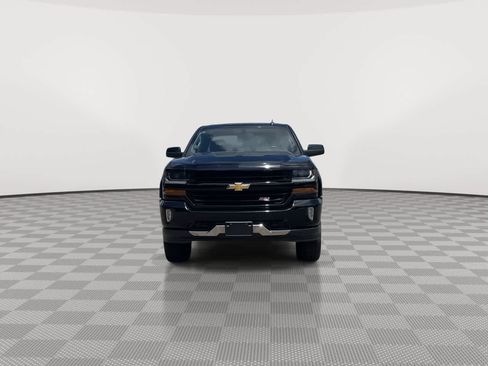 Used 2018 Chevrolet Silverado 1500 LT w/ All Star Edition AWD/4WD image 3