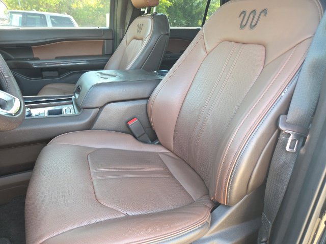 Used 2022 Ford Expedition King Ranch RWD image 5