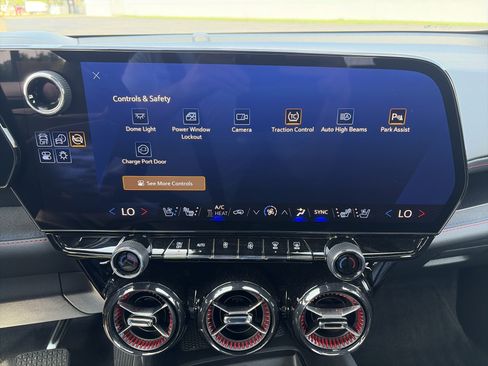 Used 2025 Chevrolet Blazer EV RS AWD/4WD image 25