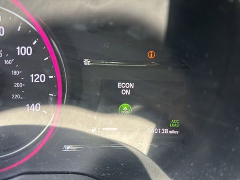 Used 2022 Honda HR-V EX image 2