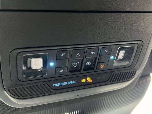 Used 2025 Ford Explorer Platinum w/ LUX Leather Package image 27