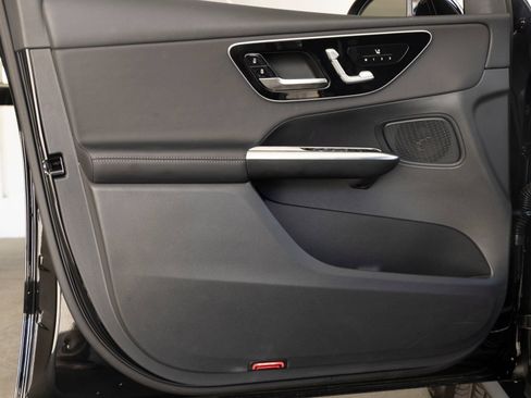 Certified 2026 Mercedes-Benz GLC 300 4MATIC image 12