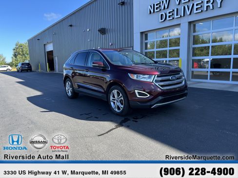 Used 2017 Ford Edge Titanium w/ Technology Package AWD/4WD image 1