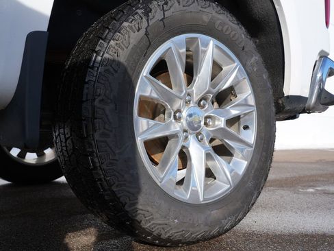 Used 2021 Chevrolet Silverado 1500 LTZ image 34