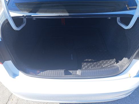 Used 2019 Volkswagen Jetta S image 8