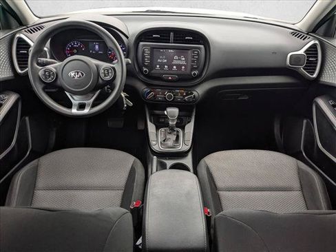 Used 2020 Kia Soul LX FWD image 14