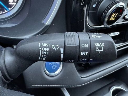 Certified 2020 Toyota Highlander XLE image 33