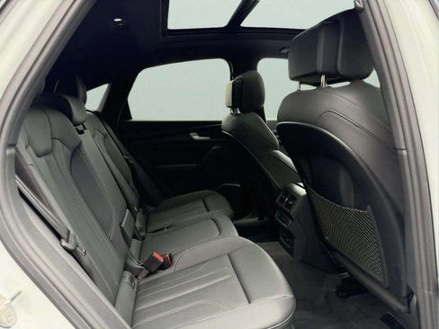 Certified 2025 Audi Q5 2.0T Premium Plus w/ Premium Plus Package AWD/4WD image 26