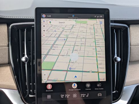 New 2026 Volvo XC90 B5 Core AWD/4WD image 11