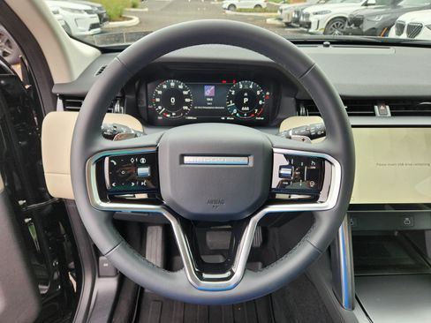 Certified 2025 Land Rover Discovery Sport S AWD/4WD image 18