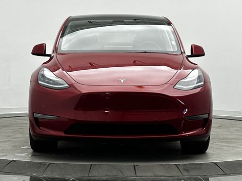 Used 2021 Tesla Model Y Long Range image 2