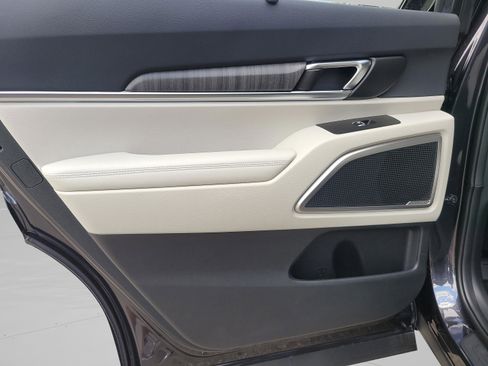 New 2025 Kia Telluride EX w/ EX Captain's Chair Package image 9